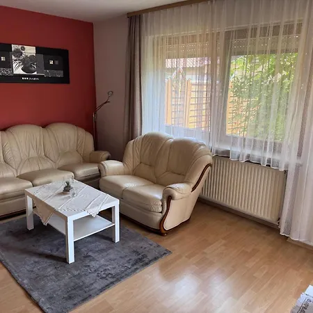 Διαμέρισμα Haus Annemarie Mit Terrasse Und Garten