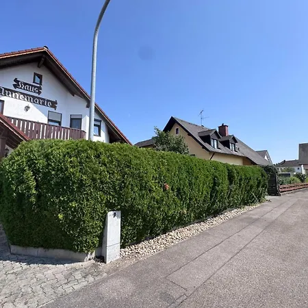 Haus Annemarie Mit Terrasse Und Garten * Neustadt an der Donau